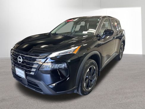 Certified 2026 Nissan Rogue SV w/ Cold Weather Package AWD/4WD image 9