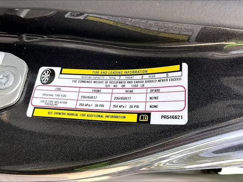 Used 2023 Chrysler Pacifica Touring-L FWD image 35