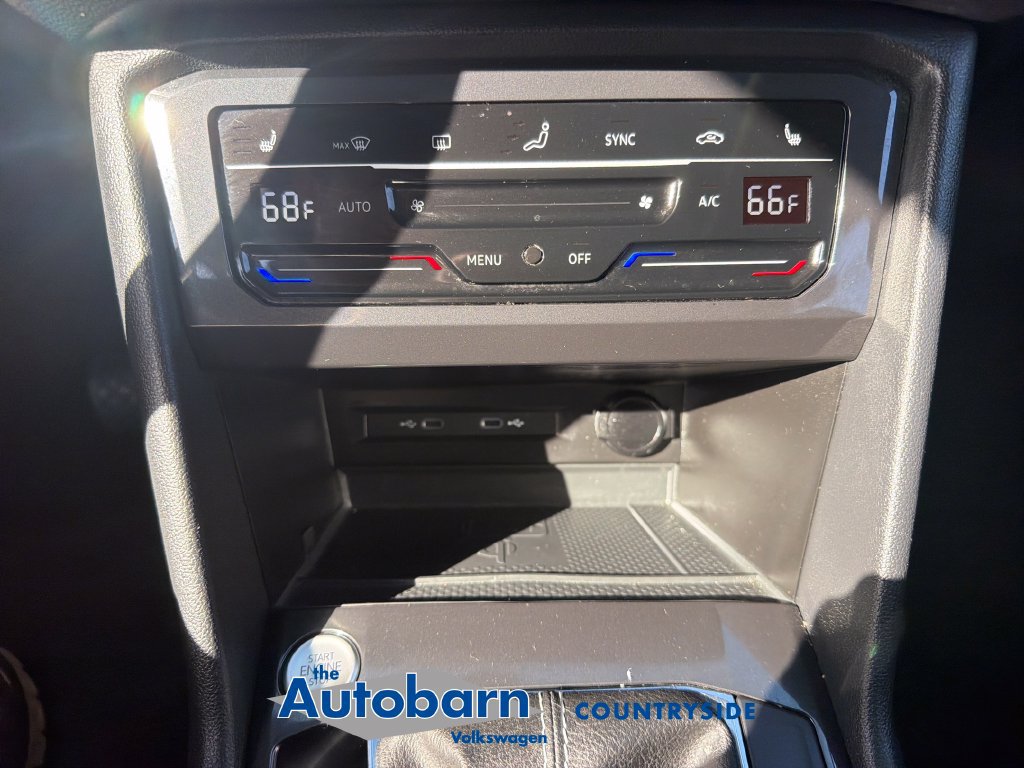 Certified 2023 Volkswagen Tiguan SE w/ Panoramic Sunroof Package AWD/4WD image 17