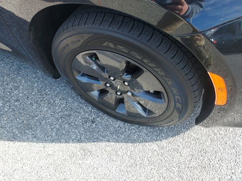 Used 2020 Chrysler Pacifica Limited w/ Quick Oder Package 2EV RED-S image 10