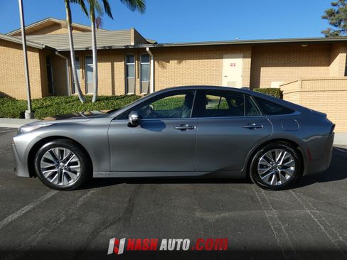 Used 2023 Toyota Mirai w/ Advanced Technology Package RWD image 14