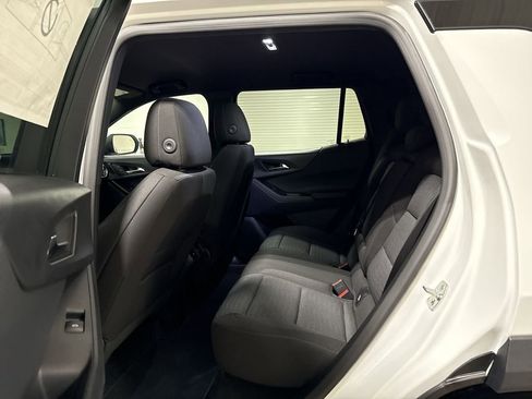 New 2026 Chevrolet Equinox LT w/ Safety and Technology Package AWD/4WD image 23