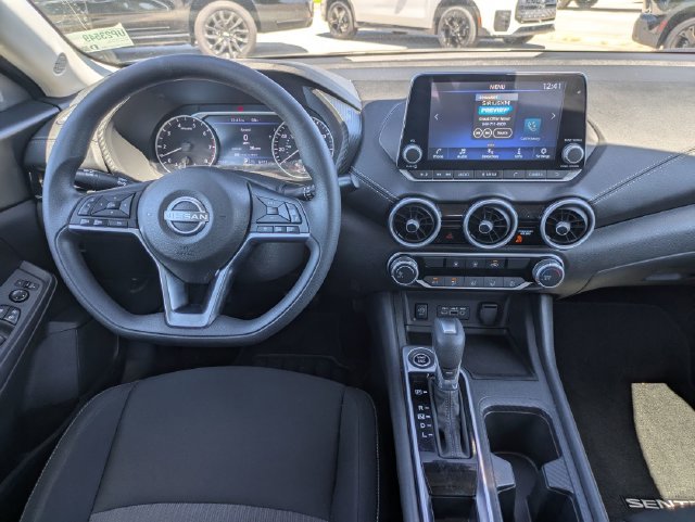 Used 2025 Nissan Sentra SV FWD image 33