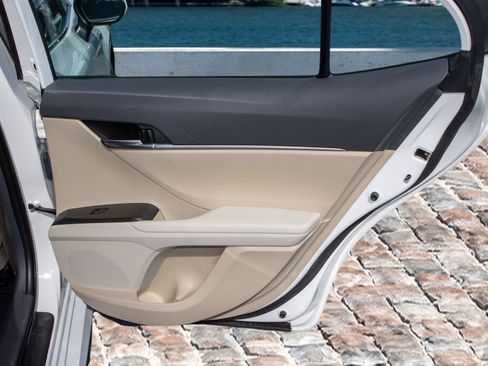 Used 2023 Toyota Camry LE image 13