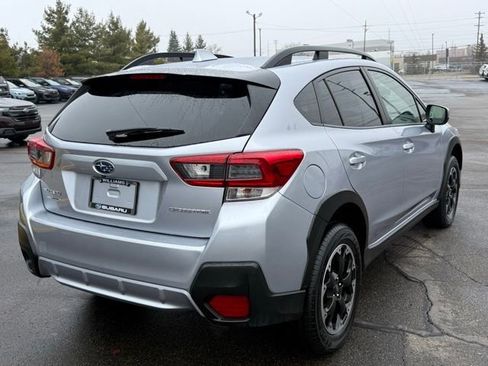 Used 2023 Subaru Crosstrek 2.0i Premium image 3