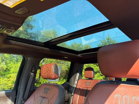 Used 2018 Ford F450 King Ranch w/ King Ranch Ultimate Package AWD/4WD image 3