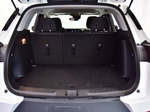Used 2025 Chevrolet TrailBlazer LT FWD image 8