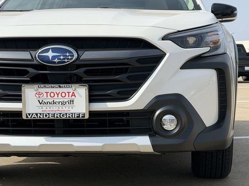 Used 2025 Subaru Outback Limited image 8