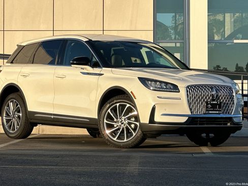 New 2025 Lincoln Corsair Premiere w/ Equipment Group 101A image 1