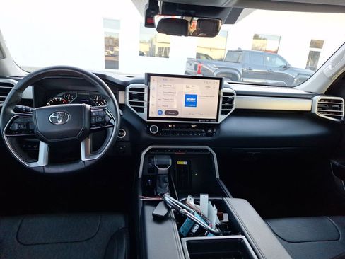 Used 2023 Toyota Tundra Limited image 20