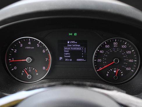 Used 2020 Kia Sportage LX image 11