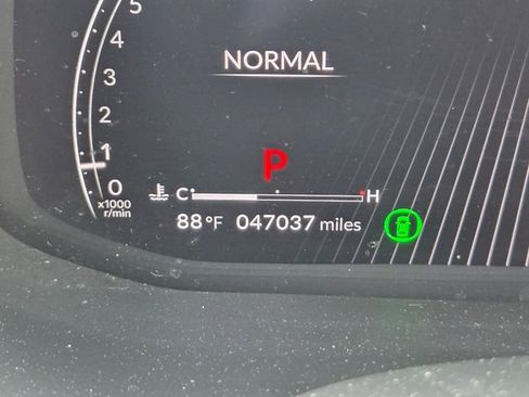 Used 2024 Acura MDX SH-AWD w/ Technology Package image 28