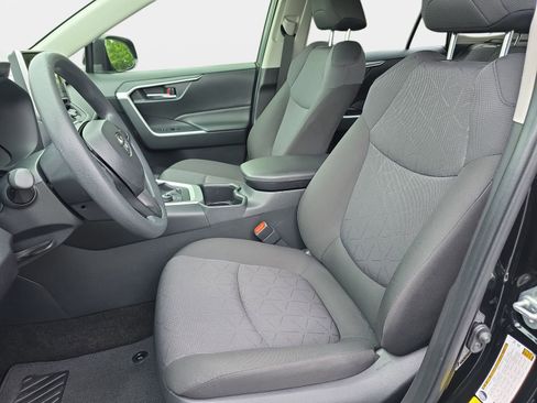 Used 2024 Toyota RAV4 XLE AWD/4WD image 14