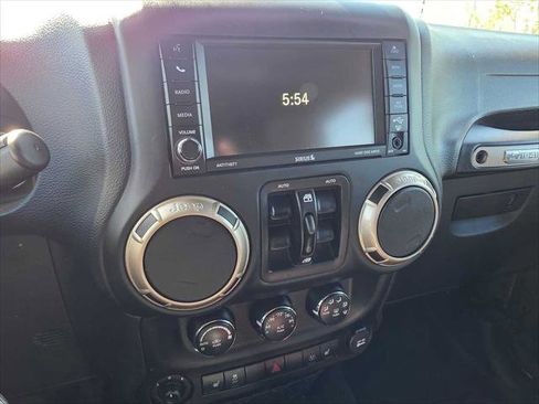 Used 2016 Jeep Wrangler Unlimited Sahara AWD/4WD image 25