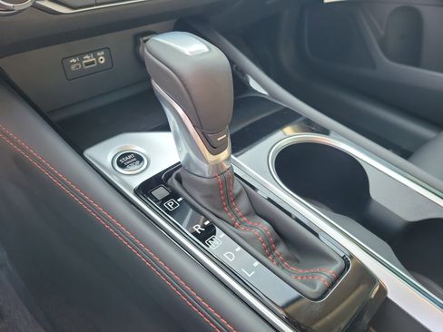 Used 2025 Nissan Altima 2.5 SR FWD image 9