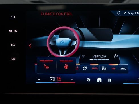 Used 2025 BMW X1 xDrive28i w/ M Sport Line w/ M Sport Package image 26