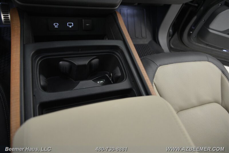 Used 2023 Land Rover Defender 130 X AWD/4WD image 39