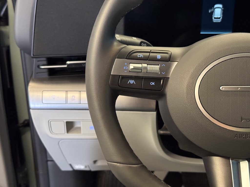 Used 2024 Hyundai Kona SEL FWD image 11