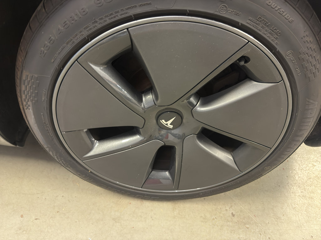 Used 2023 Tesla Model 3 Long Range AWD/4WD image 33