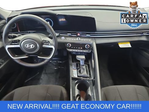 Used 2024 Hyundai Elantra SEL w/ Convenience Package FWD image 9