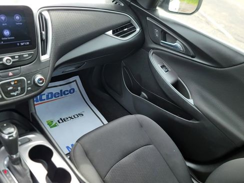 Used 2019 Chevrolet Malibu LS image 23