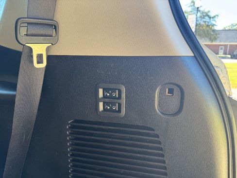 Used 2019 Nissan Armada SL w/ Premium Package image 40