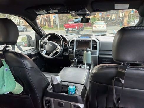 Used 2019 Ford F150 Lariat image 3