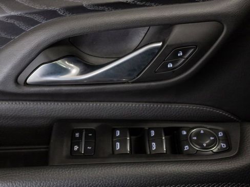 Used 2022 GMC Yukon Denali image 12