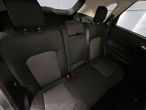 Used 2022 Ford Edge SE AWD/4WD image 16