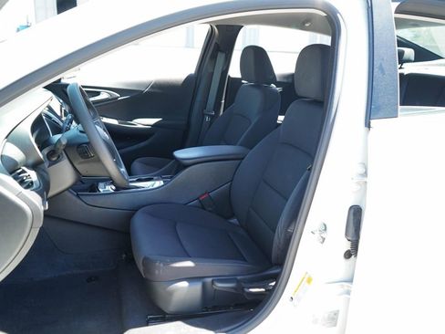 Used 2022 Chevrolet Malibu LS image 7