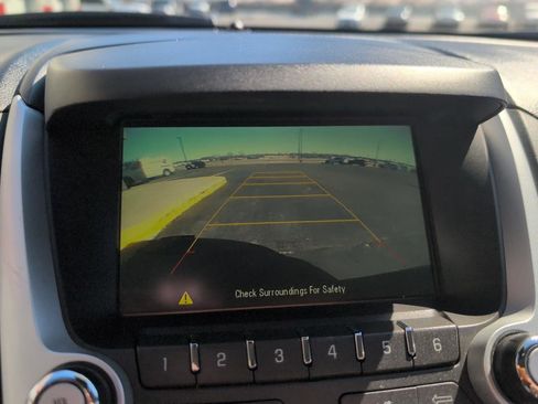 Used 2015 Chevrolet Equinox LT image 16