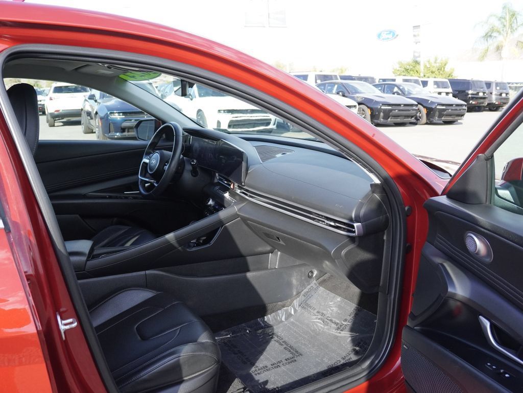 Used 2024 Hyundai Elantra Limited FWD image 33