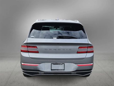 Used 2025 Genesis GV80 2.5T Select image 7