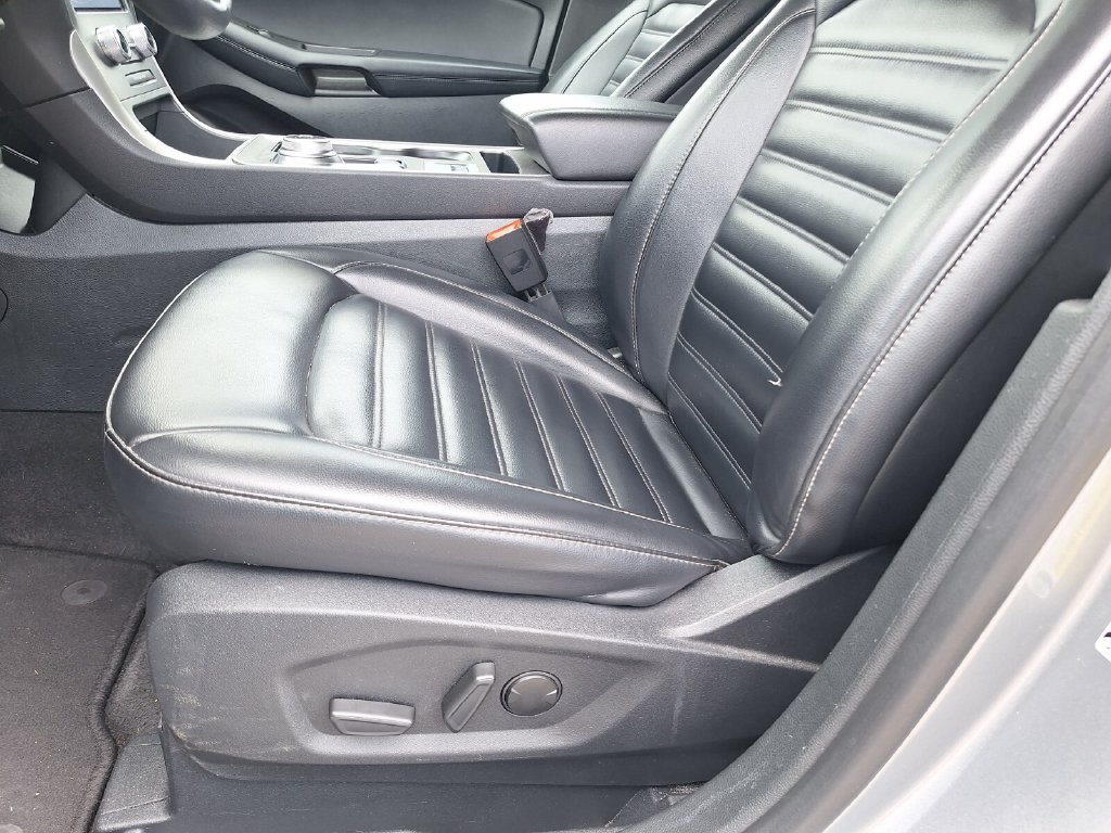 Used 2024 Ford Edge SEL AWD/4WD image 28