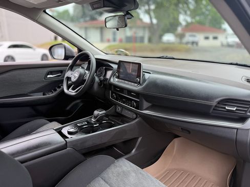 Used 2023 Nissan Rogue SV AWD/4WD image 24