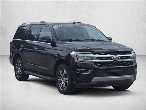 Used 2024 Ford Expedition Limited RWD image 3