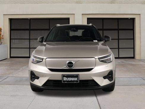 Certified 2023 Volvo XC40 Recharge Ultimate AWD/4WD image 6