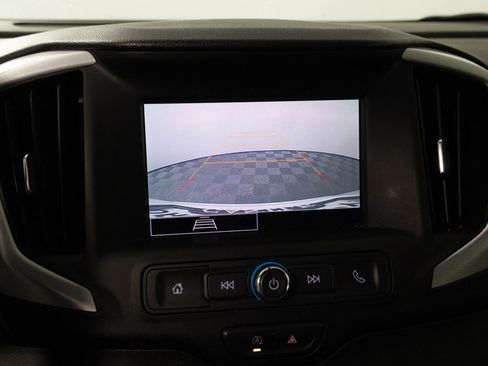 Used 2023 GMC Terrain SLE w/ Driver Convenience Package image 7