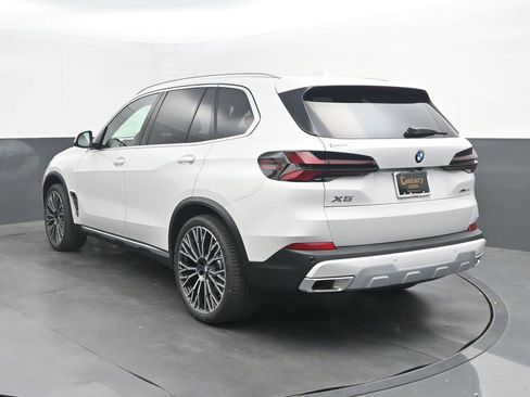 New 2026 BMW X5 sDrive40i RWD image 3