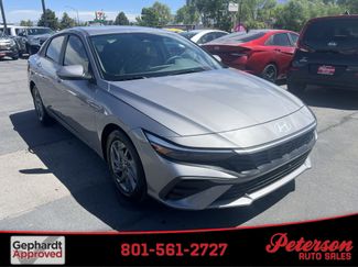 Used 2025 Hyundai Elantra Hybrid FWD video 1