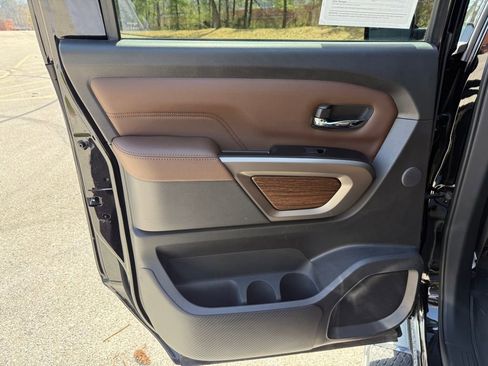 Used 2023 Nissan Titan Platinum Reserve w/ Moonroof Package image 24