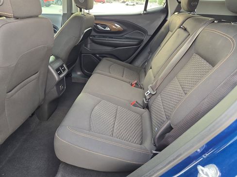 Used 2020 GMC Terrain SLE image 25