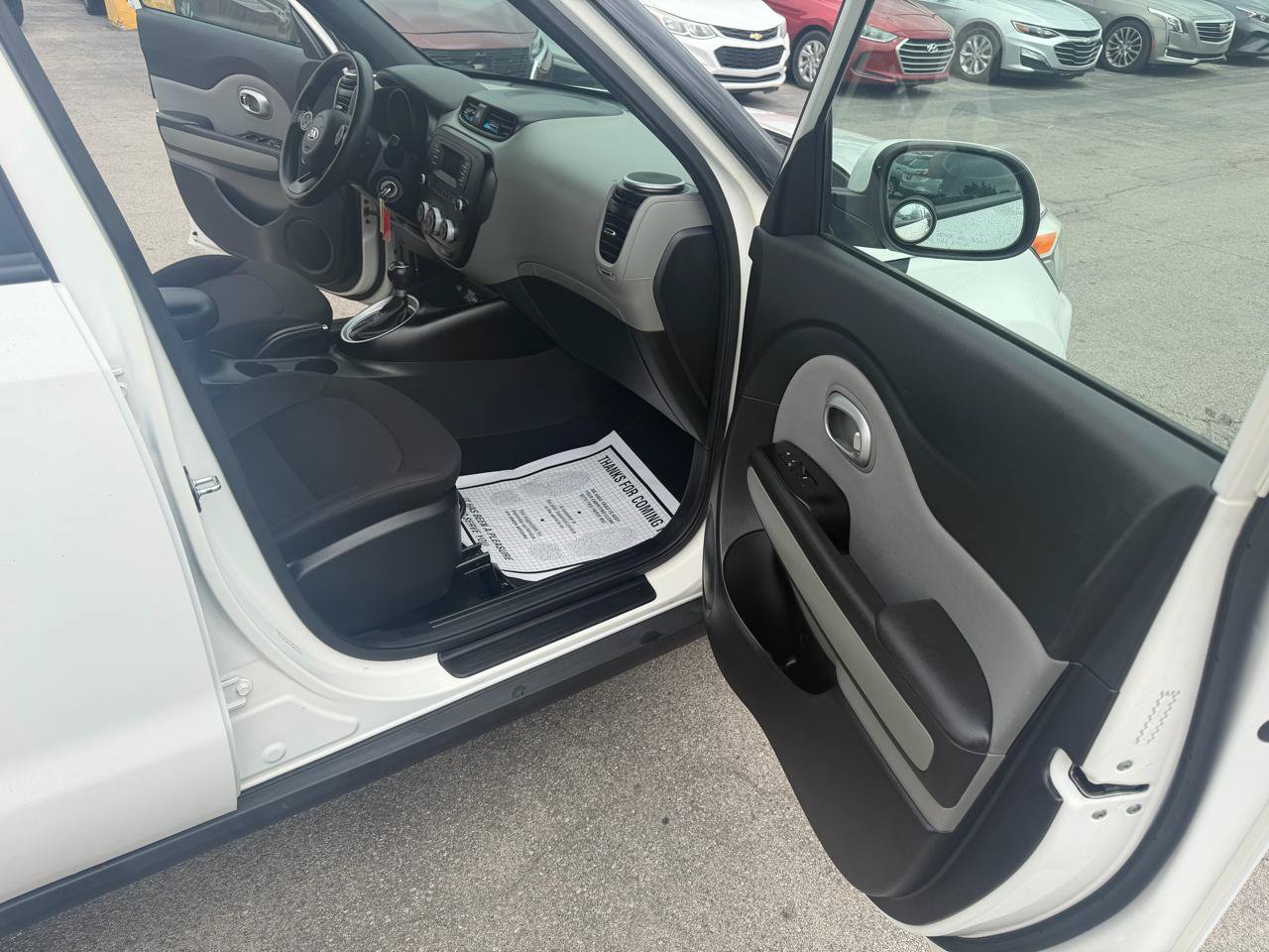 Used 2016 Kia Soul FWD image 15