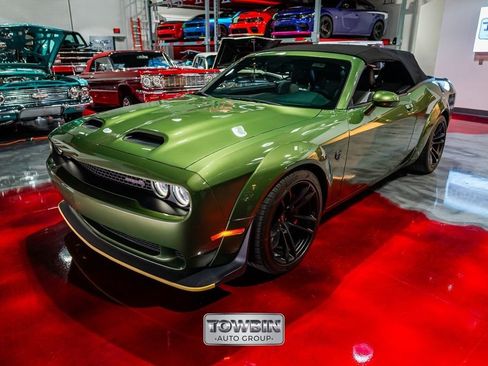 Used 2023 Dodge Challenger SRT Hellcat RWD image 4