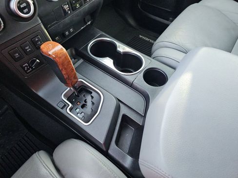 Used 2021 Toyota Sequoia Platinum image 37