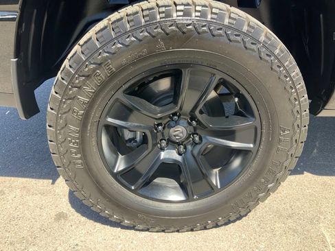 Used 2020 RAM 1500 Big Horn AWD/4WD image 9