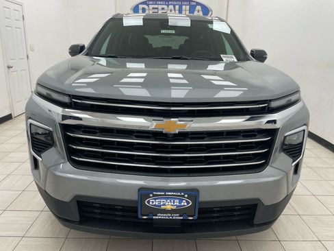 New 2026 Chevrolet Traverse LT w/ Driver Confidence Package AWD/4WD image 17