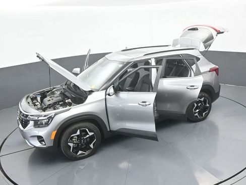 Used 2025 Kia Seltos EX w/ EX Sunroof Package image 61