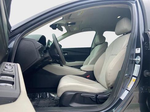 Used 2025 Honda Accord LX image 11