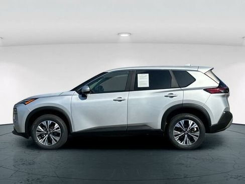 Used 2023 Nissan Rogue SV AWD/4WD image 3